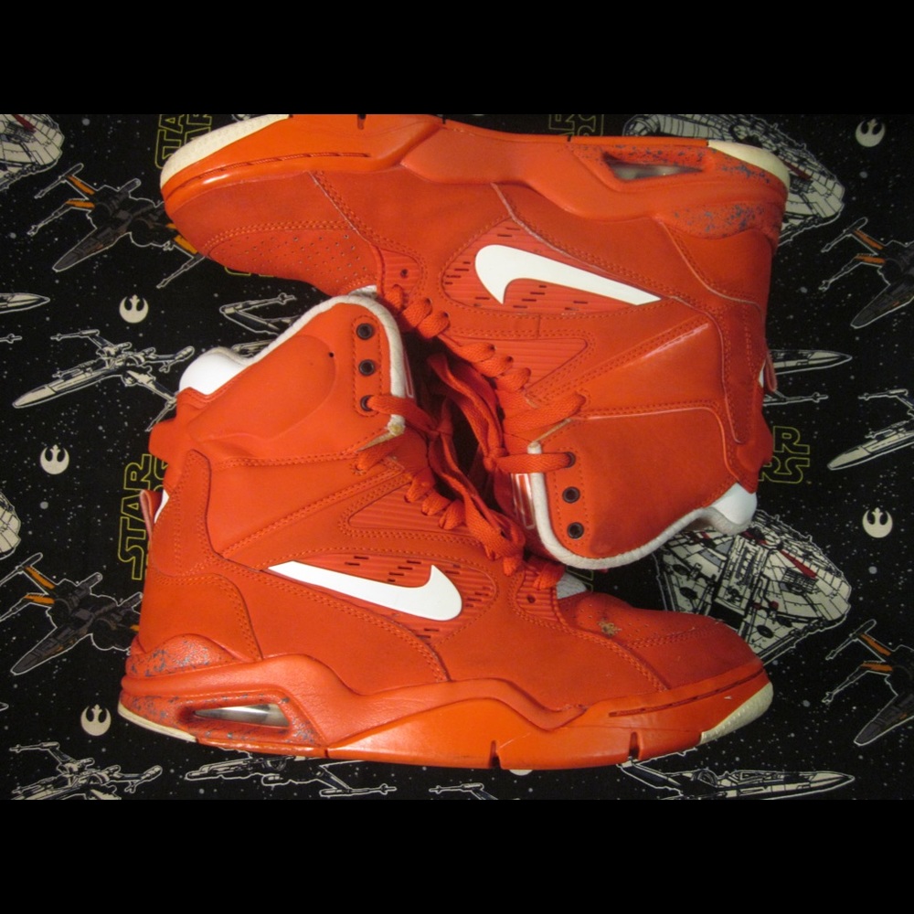 Nike Air Command Force University Red Size 8 Mens 684715-600